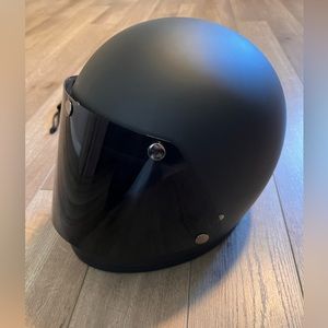 Biltwell Inc. Motorcycle Helmet w/shield size M